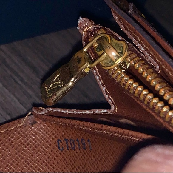 Authentic Louis Vuitton Pre-loved EUC Sarah Monogram Long Wallet - Picture 12 of 15